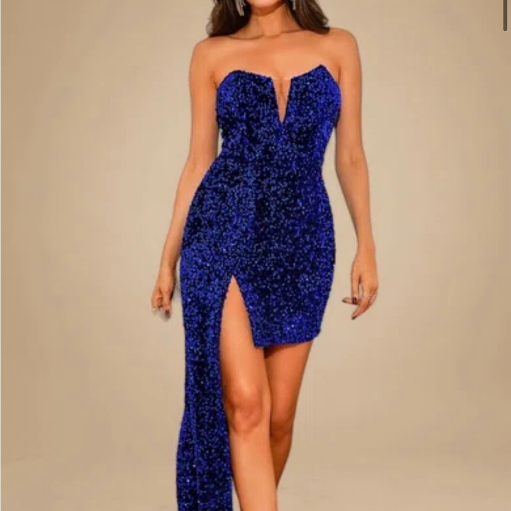 NWT Elegant Blue Sequin Evening Dress